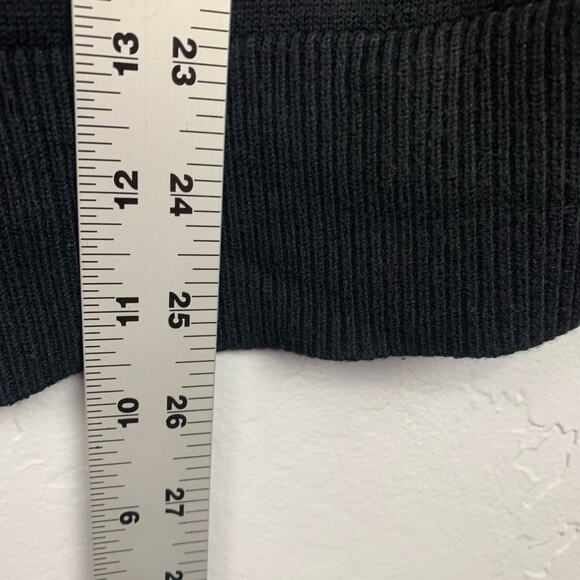 Lululemon Sweater Womens Size Medium Black Long Sleeve Round Neck Pullover - Picture 6 of 6